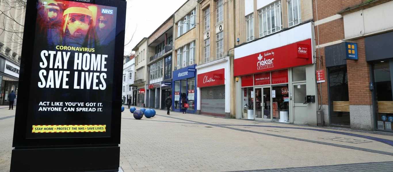 Σοκ στην Βρετανία: Εμβολιασμένοι πλήρως το ένα τρίτο όσων νόσησαν με τη μετάλλαξη Δ και πέθαναν!